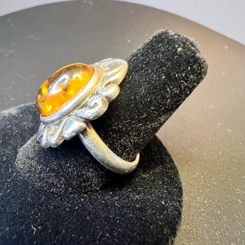 Sterling Silver 925 and Amber Ring Size 5.5 - Picture 2 of 7